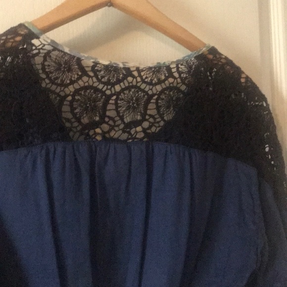 Free People linen blouse with crochet details - Picture 3 of 7